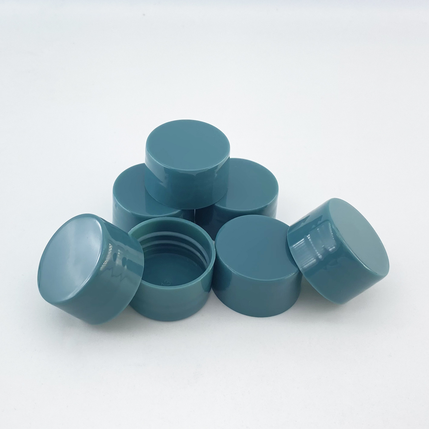 源头厂家20/24/28牙维C抗氧化精华液滴管瓶螺纹旋盖 可选规格