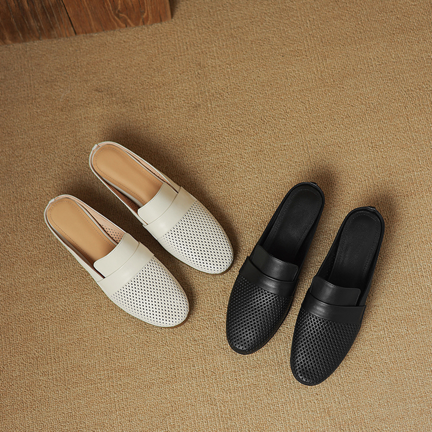 Sandal nữ quai ngang mũi kín gót thấp đế xốp nhẹ mùa xuân hè — đen