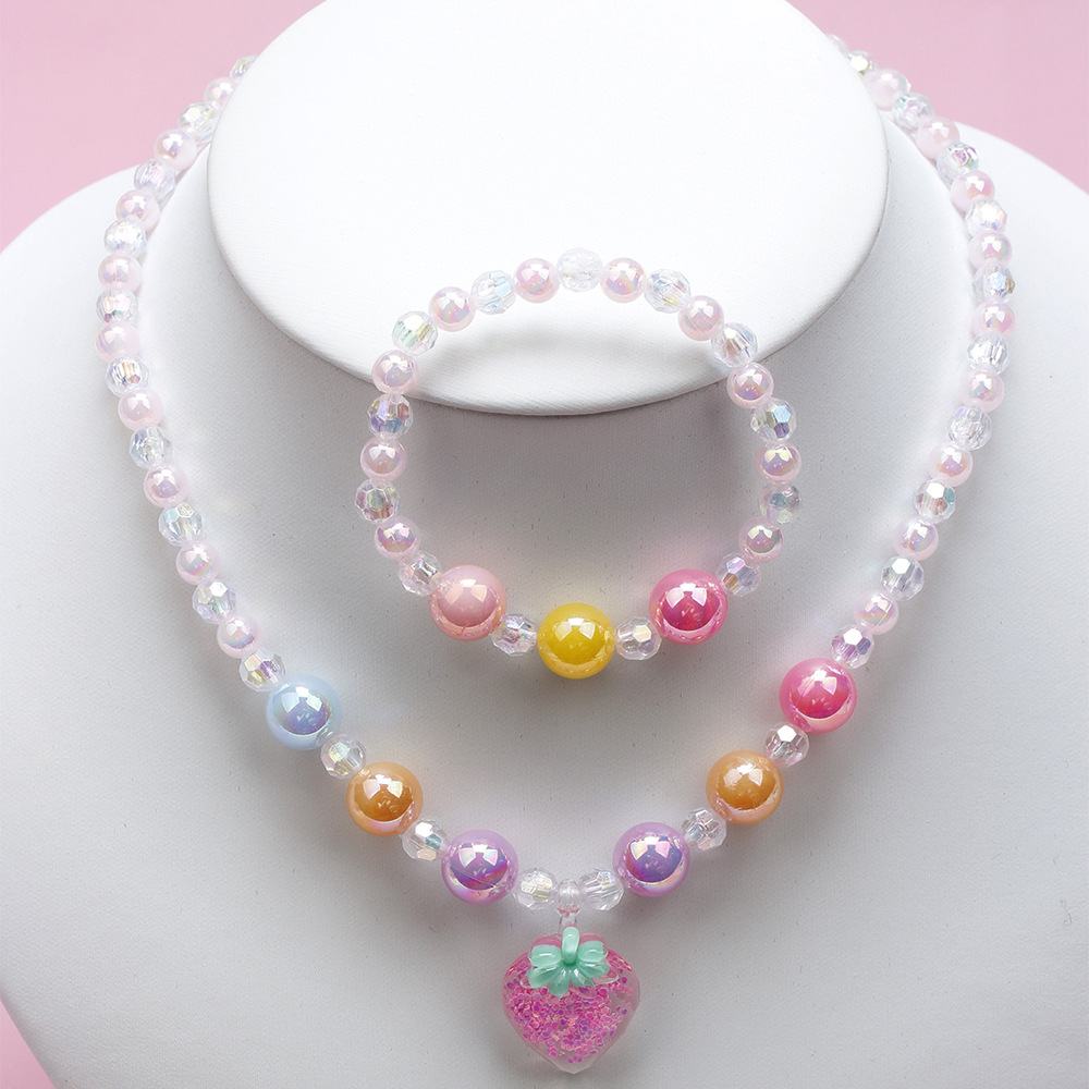 Süß Erdbeere Künstlicher Kristall Harz Perlen Mädchen Halskette display picture 5
