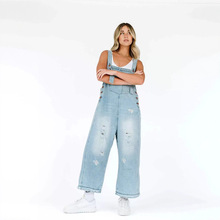 欧美亚马逊跨境时尚复古做旧破洞宽松阔腿舒适闲背带牛仔背带裤女