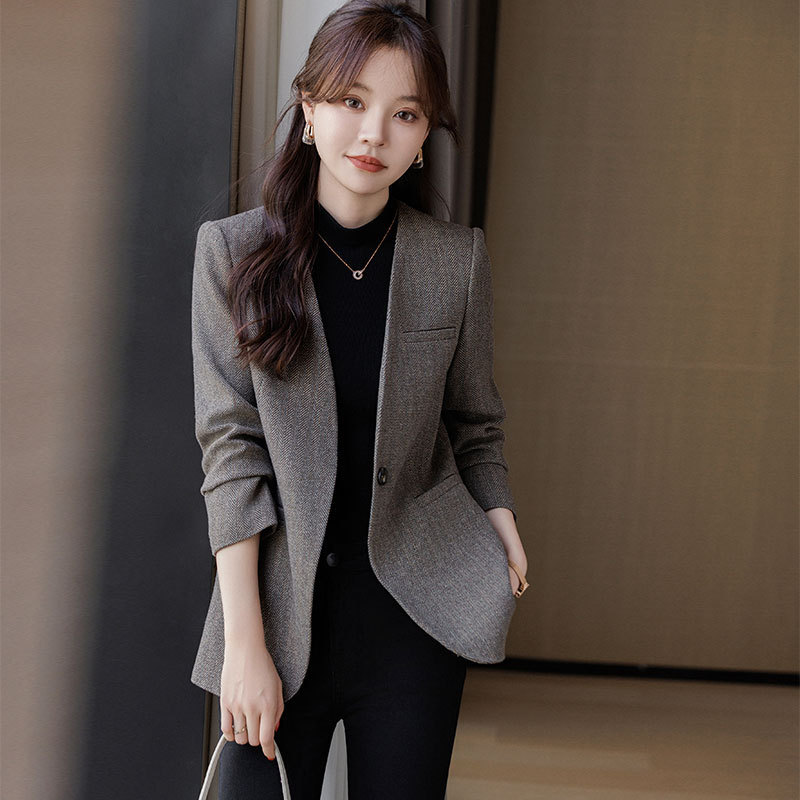 【Hot-Selling Export Item】Gray Casual Collarless Wool Blazer for Women, Spring and Autumn, Petite, Stylish, Loose-Fitting Suit 【Hot-Selling Export Item】Gray Casual Collarless Wool Blazer for Women, Spring and Autumn, Petite, Stylish, Loose-Fitting Suit