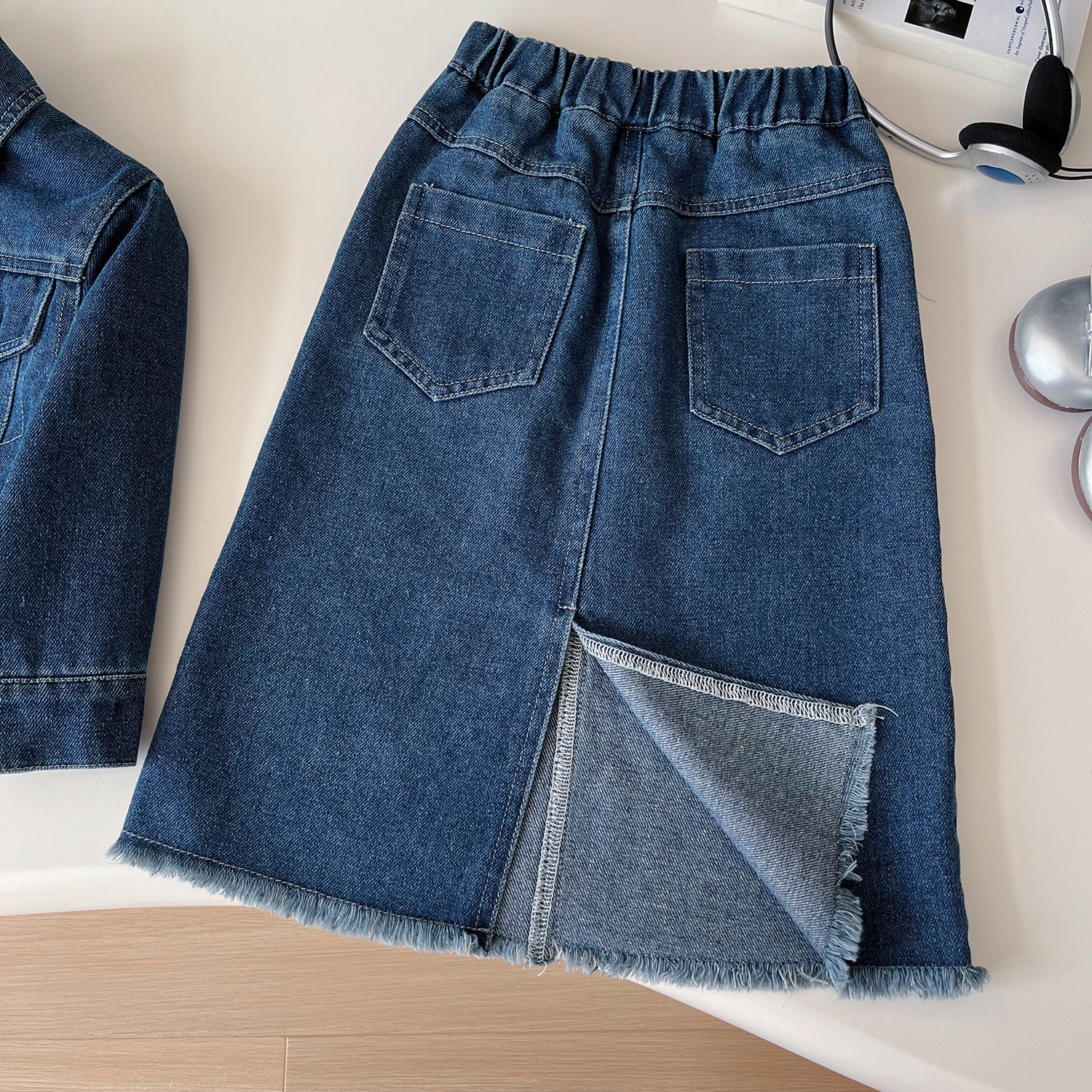 2024 Herbst neue koreanische Version Mädchen Einreiher Top langen Rock Baby Casual Denim Set 67385_voghion.com