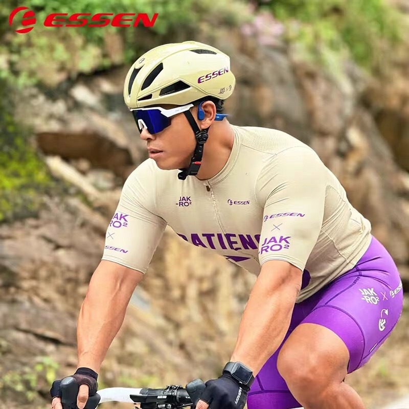 ESSEN City Road Car Pneumatic Breaking Wind Professional Riding Helmet Hera Mountain Bike Men's New Style