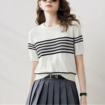 Elegant knitted summer short design thin sweater with a round collar