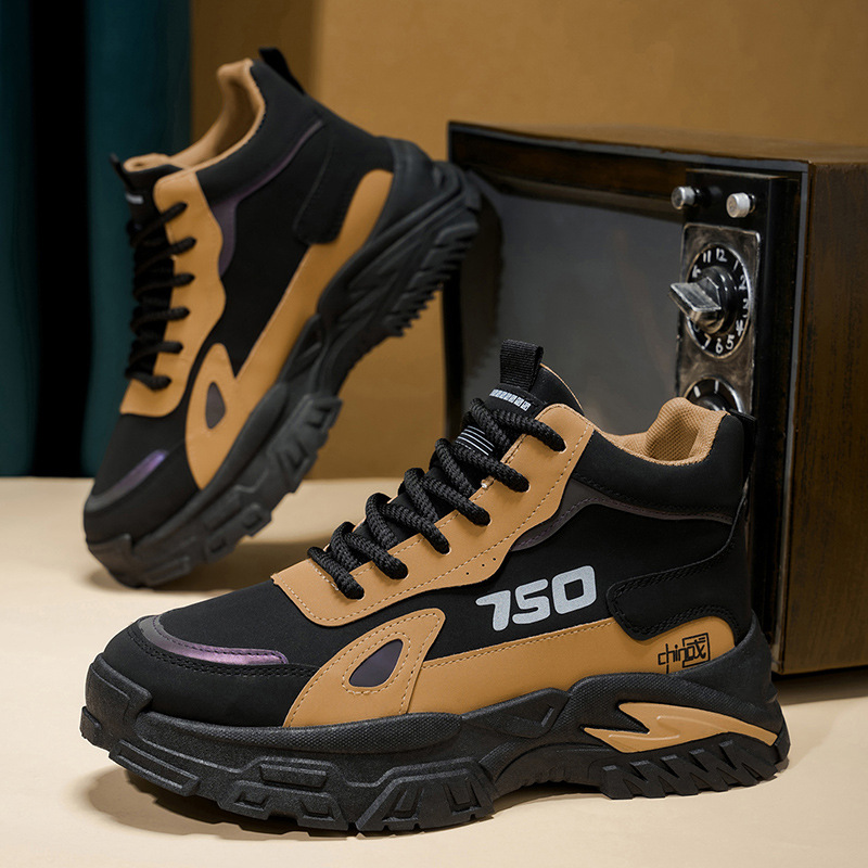 Zapatos de hombre de alto impacto otoño / invierno 2025 nueva moda botas casuales Martin, moda versátil, zapatos deportivos antideslizantes con suela gruesa