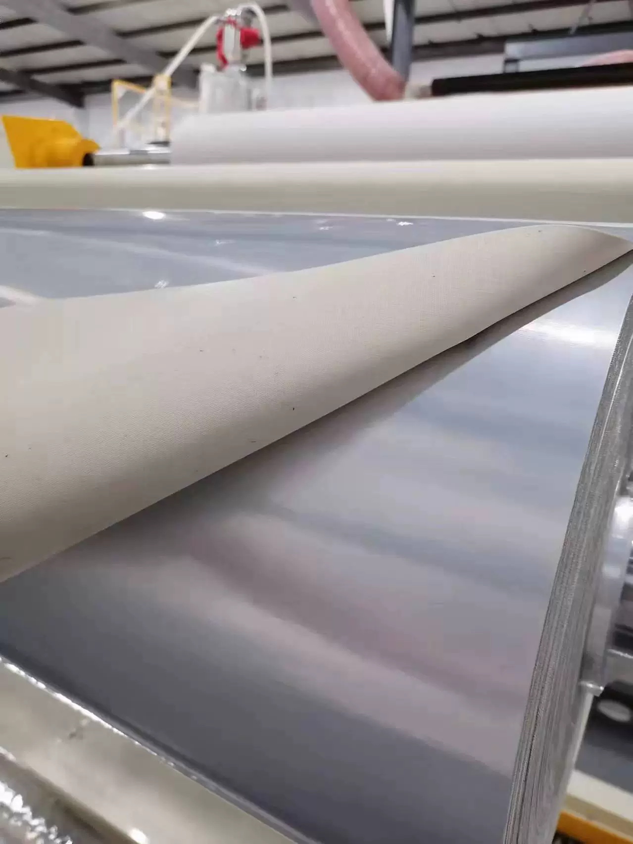 Точечная алюминиевая пластиковая ткань, композитная пленка, автоматическая упаковочная машина, алюминизированная алюминиевая фольга, упаковочная рулонная пленка, композитная пленка, пластиковая упаковочная пленка