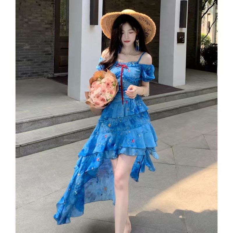 法式气质海边度假连衣裙子女夏2025新款蓝色碎花不规则设计感长裙|undefined