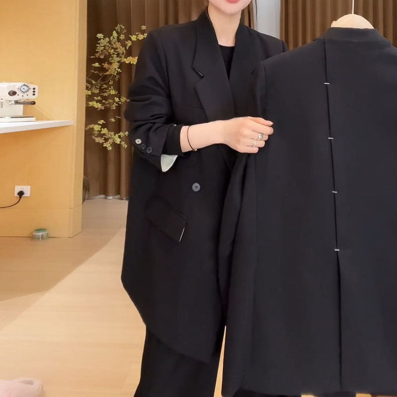 Unique Black Blazer with Visible Stitching Design for Women, 2026 Spring and Autumn New Style, Loose Fit, Slimming Casual Suit Jacket Unique Black Blazer with Visible Stitching Design for Women, 2026 Spring and Autumn New Style, Loose Fit, Slimming Casual Suit Jacket