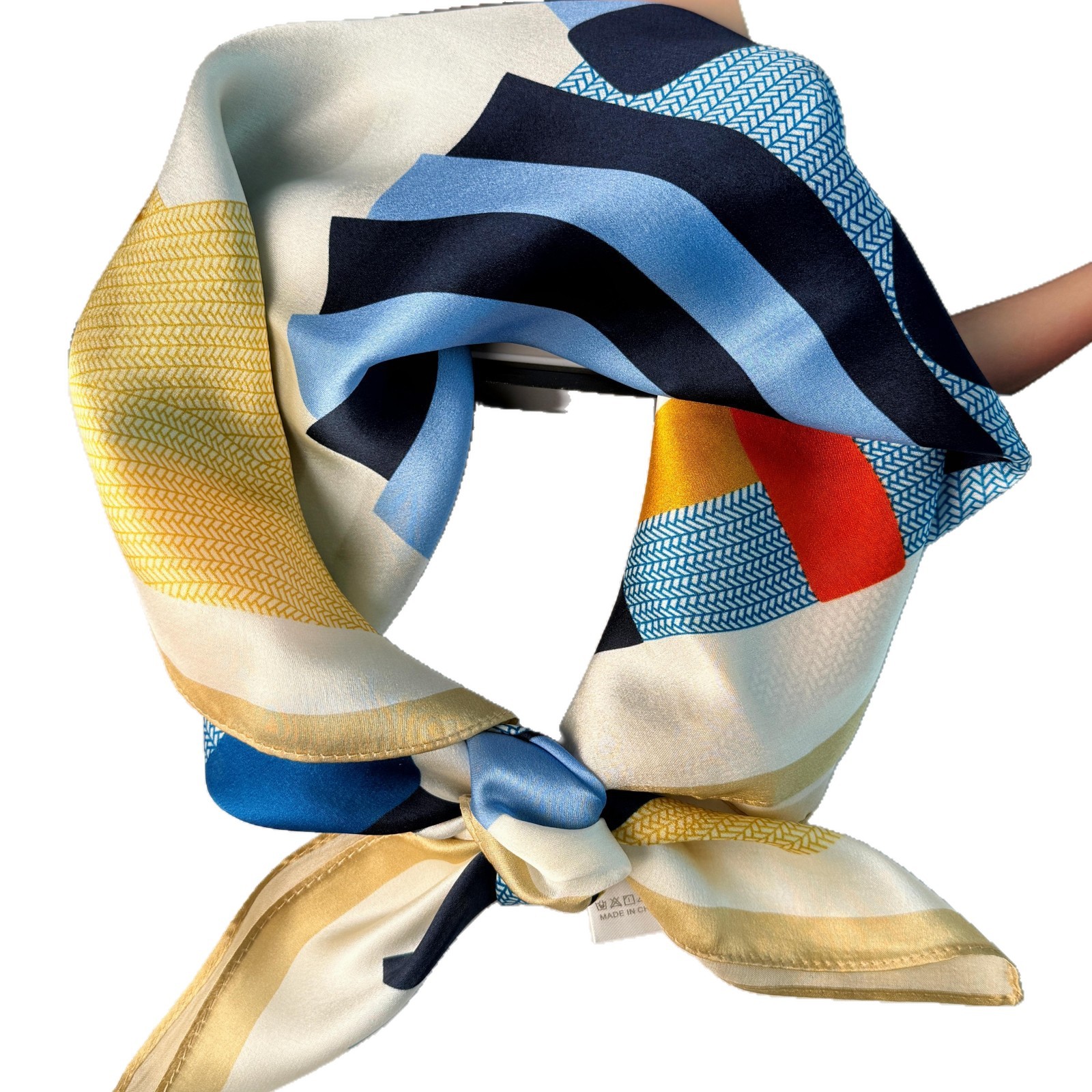 Lenço de seda para mulher design geométrico abstrato color block_voghion.com
