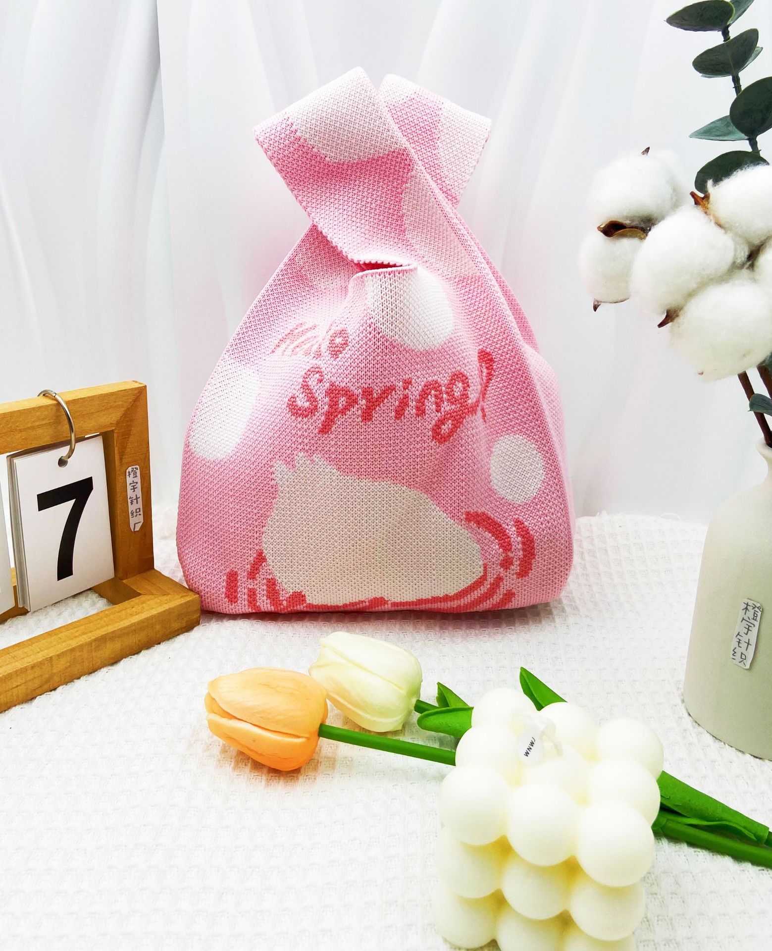 흰 거위 놀이 물 핑크