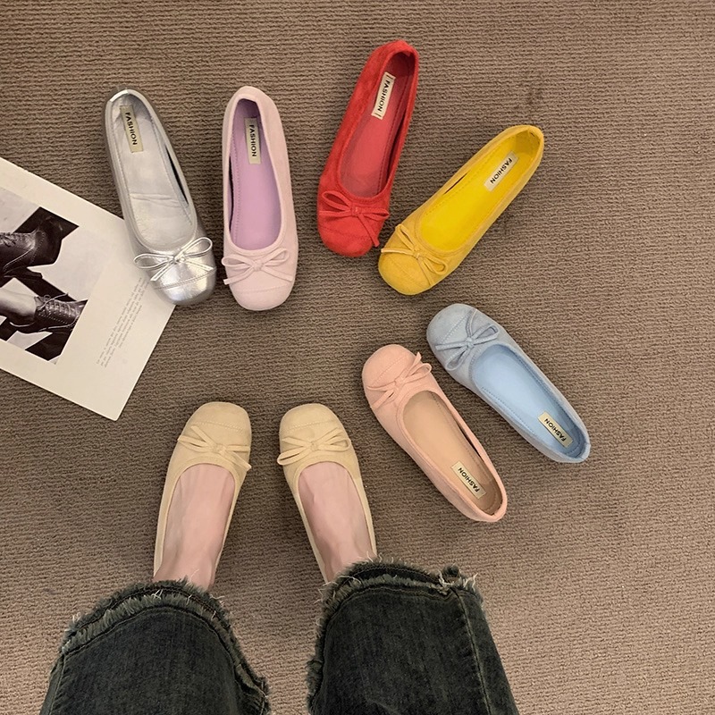 2025年春夏新款银色单鞋女平底鞋软底芭蕾鞋枪色蛋卷鞋女舒适瓢鞋