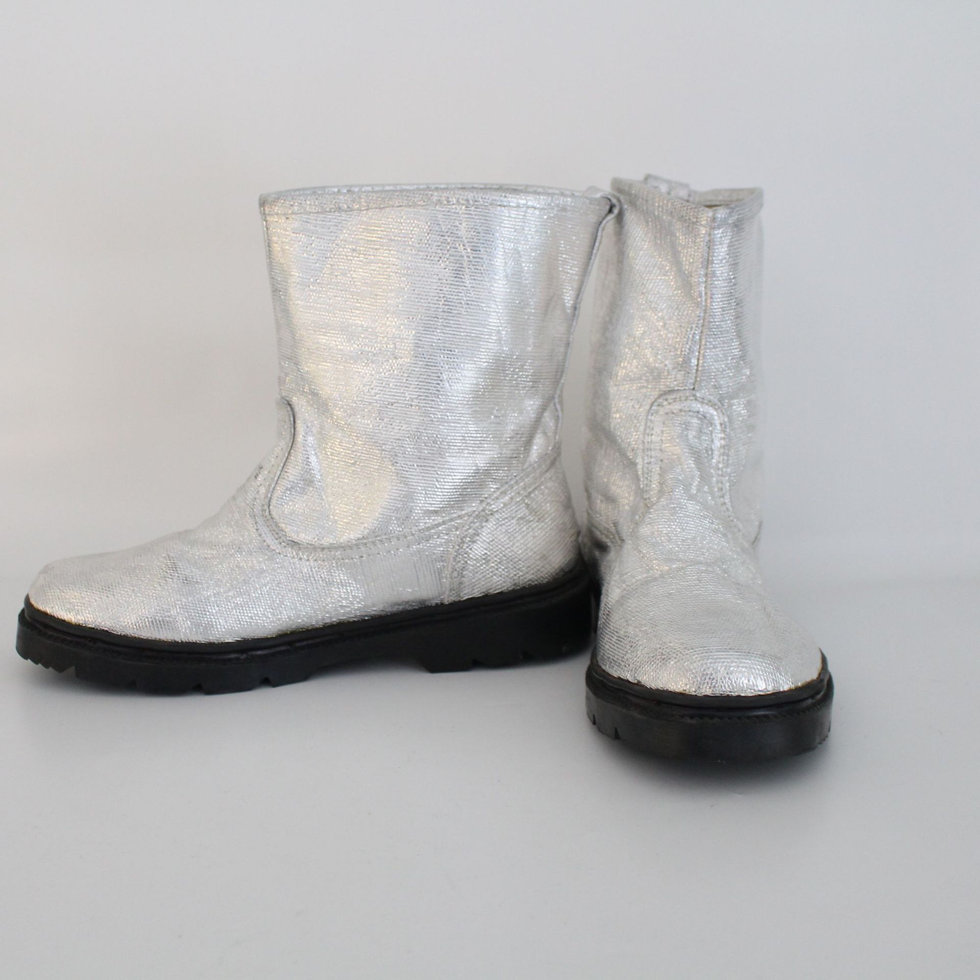 消防救援NAF-10隔热鞋复合铝箔避火鞋多用途高温隔热靴