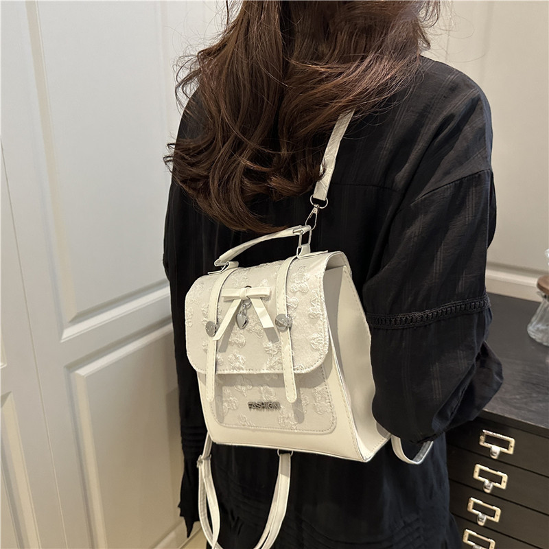 Women's Casual Backpack Shoulder Bag Trendy Commuter Daypack_voghion.com