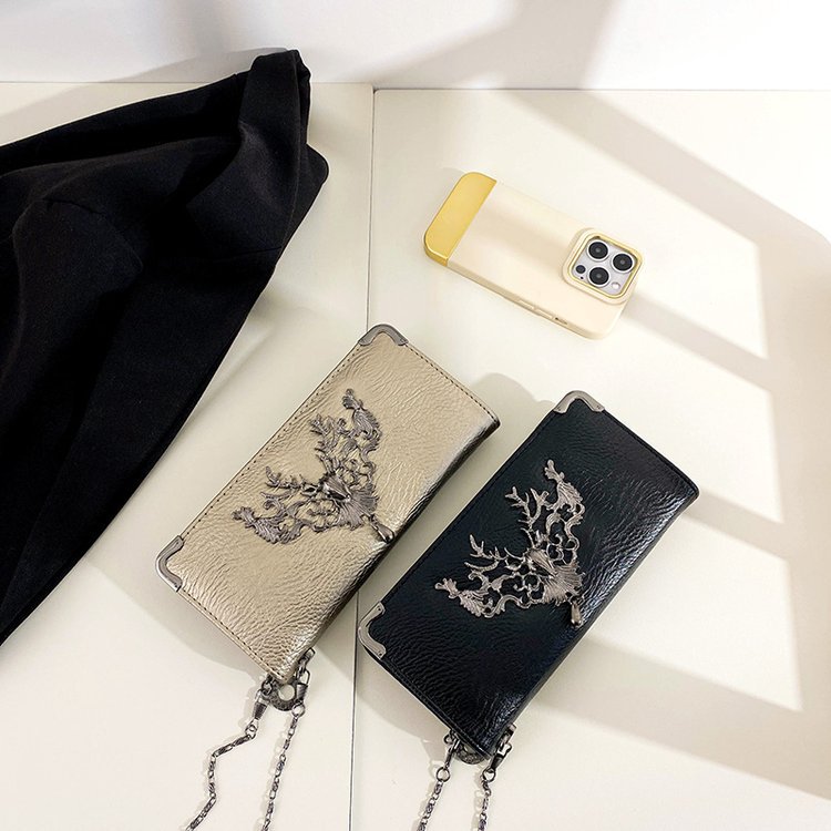 Retro small clutch bag