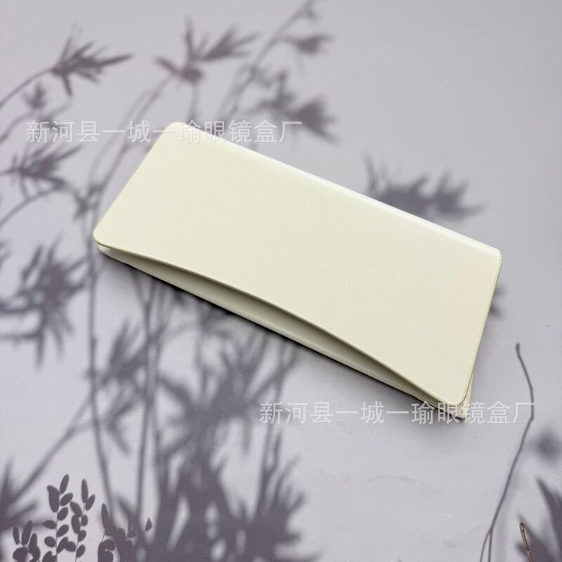 Ins-Style High-Quality Leather Eyeglass Case with a Simple and Fashionable Design for Sunglasses, Direct Sales from the Manufacturer