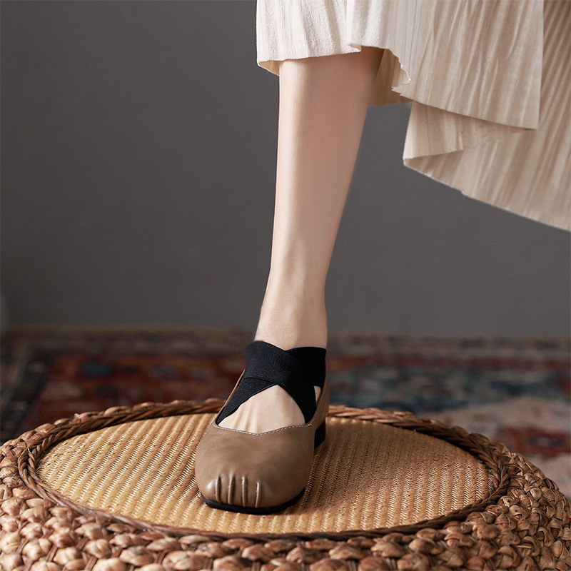 In-Stock Pig Nose Ballet Shoes for Women 2026 New French Style Shallow Cross-Strap Flat Mary Jane Shoes