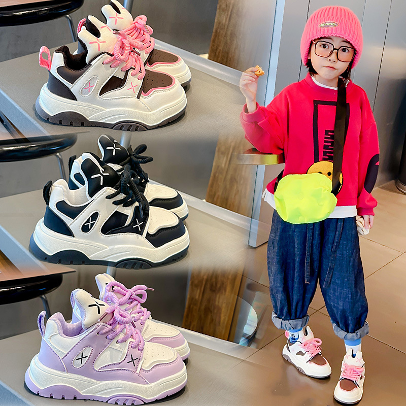 Cricketskor för barn Korean Edition Bröd Violence Bear Tide Brand Pojkar och flickor Fritidssportskor 2023 Nyhet_voghion.com