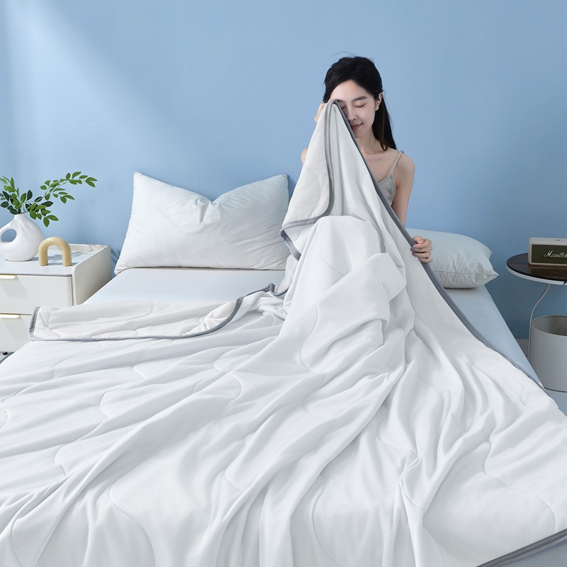 물결 모양의 격자 무늬 흰색