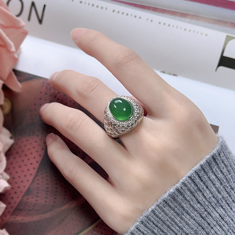 Otoño e invierno nuevo estilo Zhuang Shengsheng joyería simulación corindón rojo superficie lisa retro anillo de alta gama piedra principal 10*12