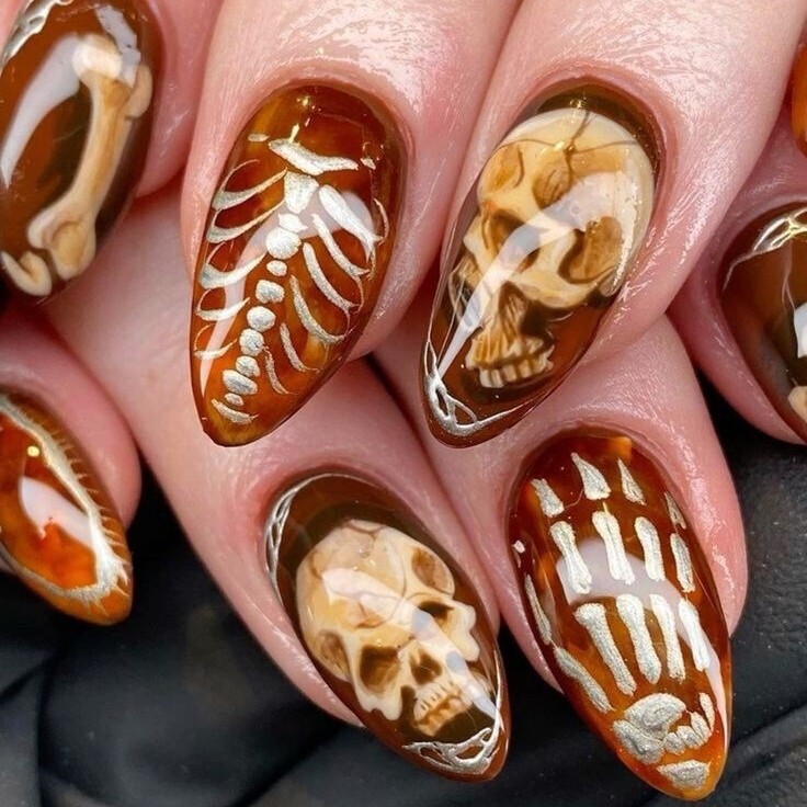 Halloween Almond-Shaped Horror Halloween White Bone Skeleton Suitable for Fashionable Ladies to Wear Manicure 24 Pieces