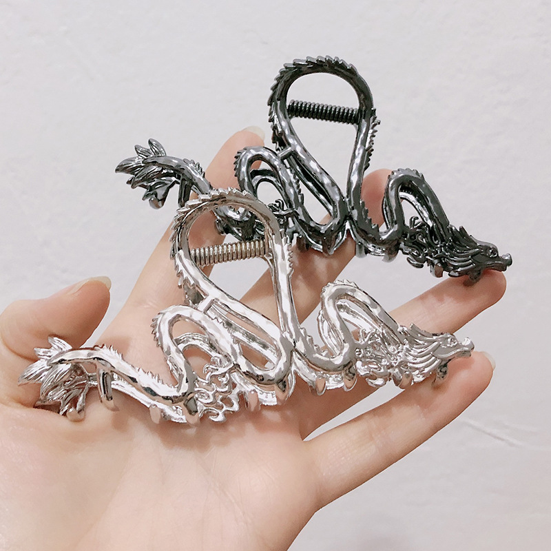 Women's IG Style Dragon Metal Plating Hair Claws display picture 5