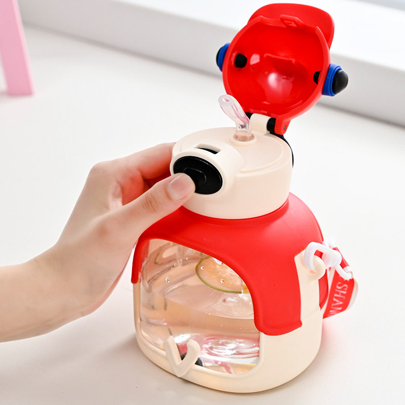 Taza de aprendizaje de dibujos animados divertidos para niños Taza de pajita Luban con correa de pajita Agua potable portátil de gran capacidad para bebés