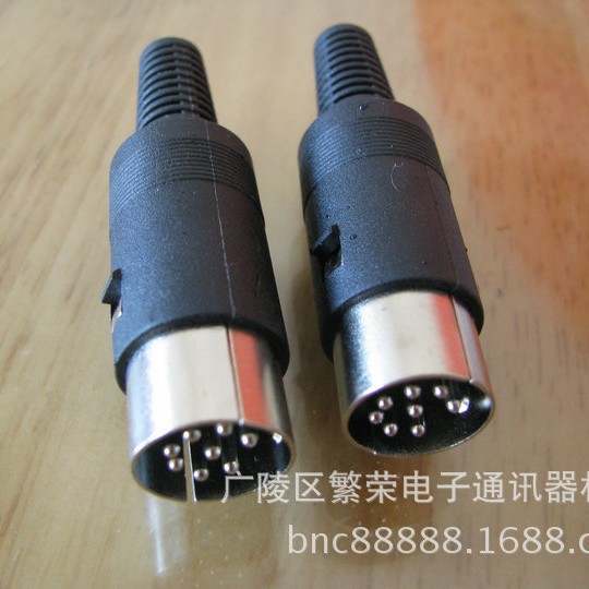 手拉手话筒用DIN 八芯公插头