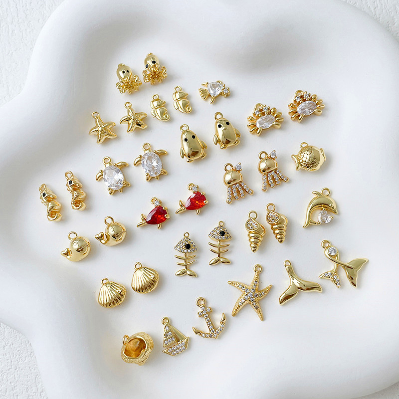4g Weight Pendant Jewelry Making Type 18K Gold Plated Plating Material DIY Jewelry Accessories Classification 1 Piece Quantity Copper Material Starfish, Dolphin Pattern Plating Design Retro, Marine Style Style 1 Piece Copper 18K Gold Plated Starfish Dolphin Pendant 4