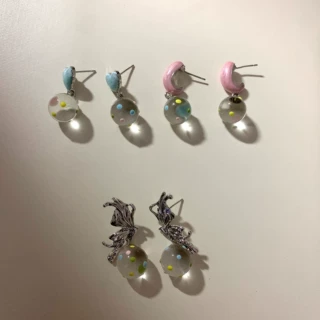 韩系小清新春夏多巴胺彩色波点透明圆球耳钉超显白高颜值甜美耳饰