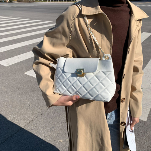 Diamond Grid Chain Women's Bag  Winter New Simple Fashion Crossbody Bag Little Chihuahua Style Lock Shoulder Bag