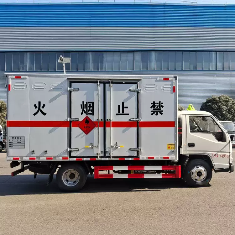 东风天龙9米6危险品厢式车8类危险品厢式运输车厂家报价