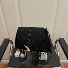 外贸流苏豹纹包女2025新款复古风磁扣款鹿皮绒磨砂单肩斜挎马鞍包