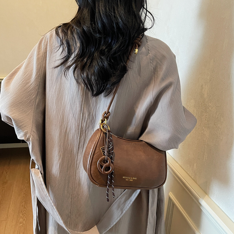 Piccola borsa a tracolla da donna design elegante e unico_voghion.com