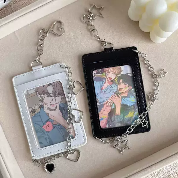Sweet and cool style photo card holder keychain with metal chain and heart-shaped star clip, hard protective card holder keychain