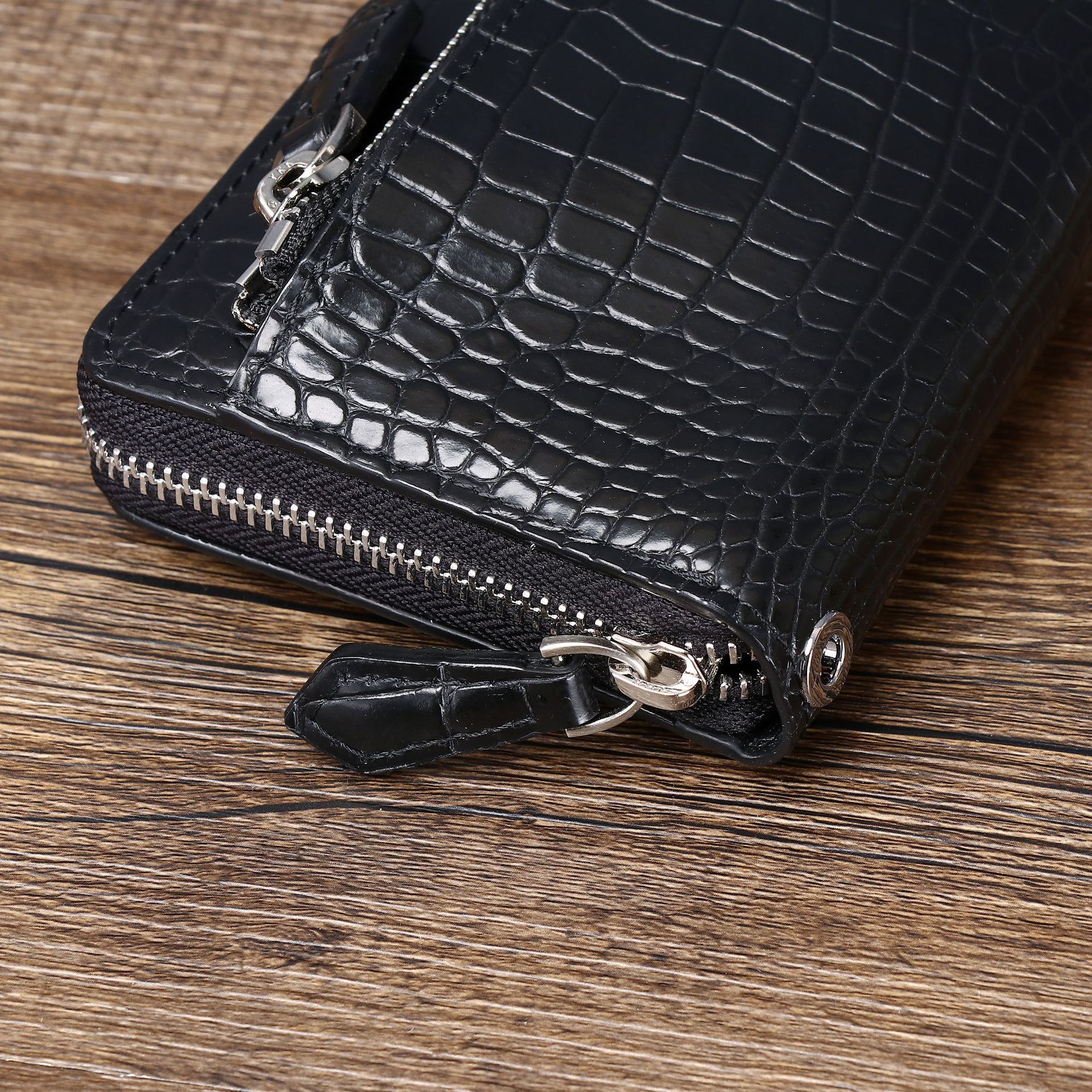 Ví dài nam họa tiết vảy cá sấu phong cách công sở thời trang, kiểu clutch cầm tay tiện lợi chi tiết 5