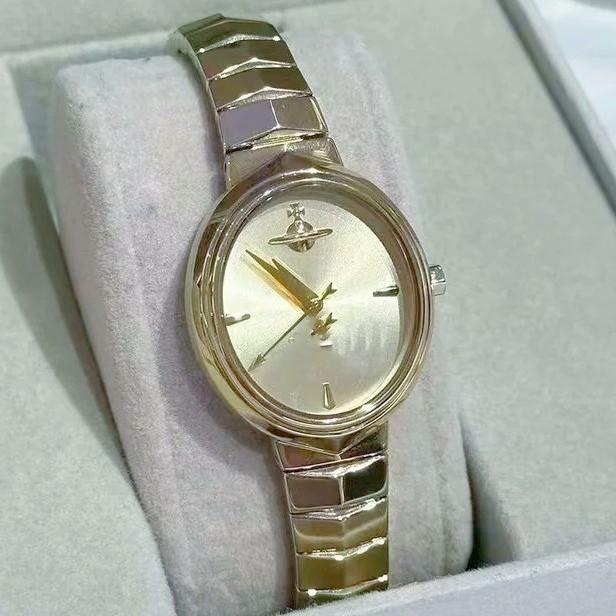 新しいクイーンマザー 2025 蛇年蛇骨チェーンウォッチ限定版土星砕氷青火ドラゴンフルーツ白月光時計