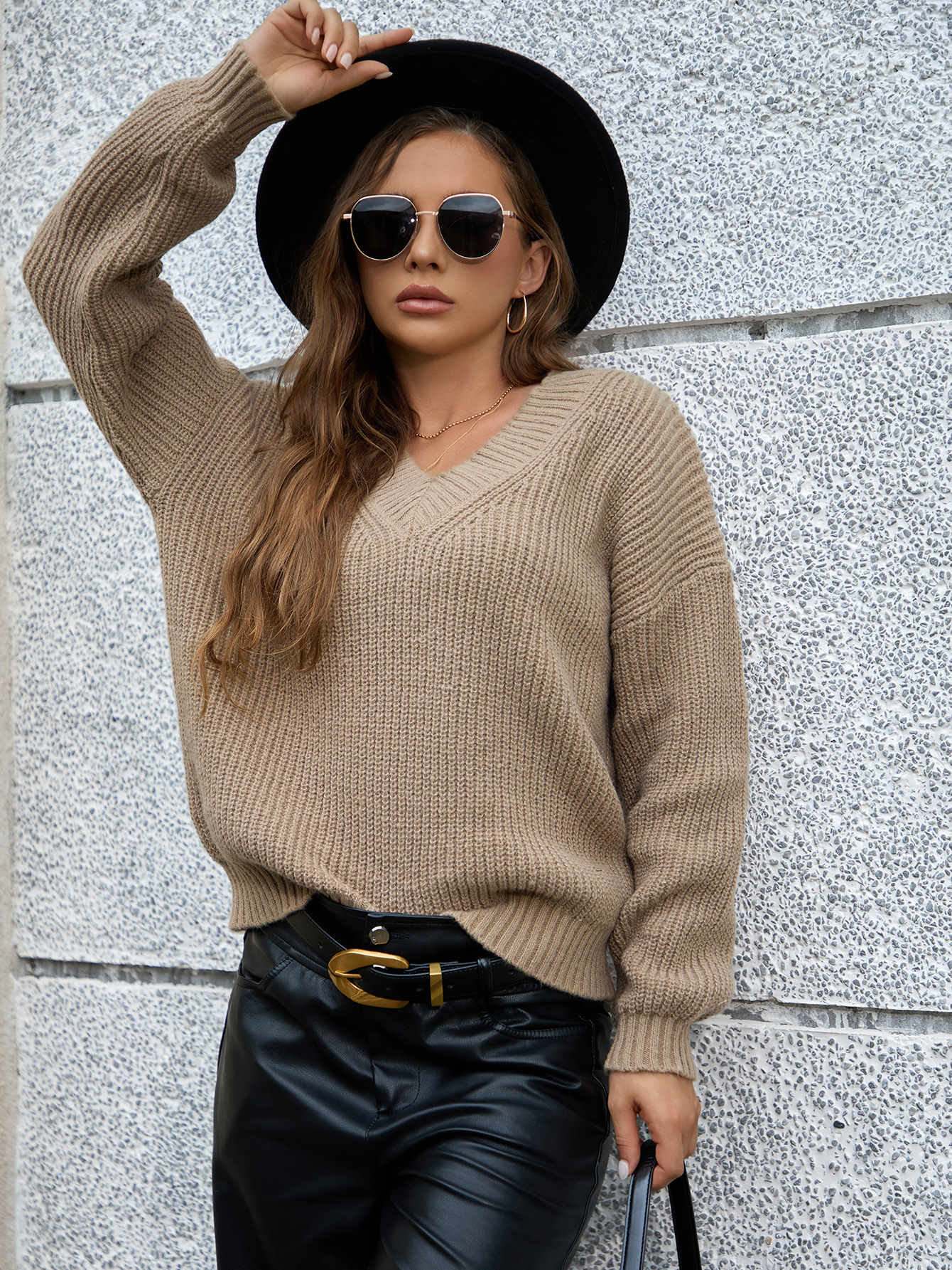 V-neck Sweater Women Pullover Breathable Ribbed Cuffs Relaxed Fit_voghion.com