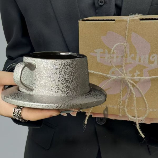 Nordic ins viento ligero de cerámica de lujo de alto nivel negro brillante mate taza de café set plato taza de té de la tarde taza de latte