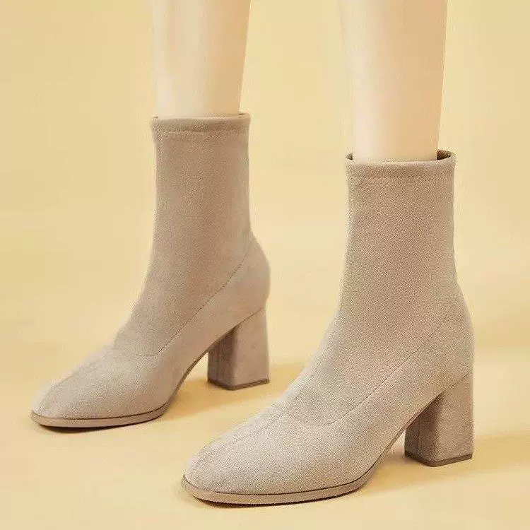 Темперамент замшевые тонкие сапоги женские 2024 зимние новые квадратные сапоги на высоком каблуке модные сапоги эластичные короткие сапоги Martin