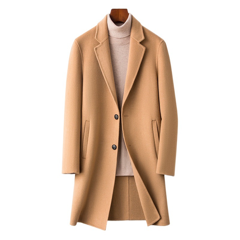 冬の毛はコートの男性がかっこいいです。高級感があります。