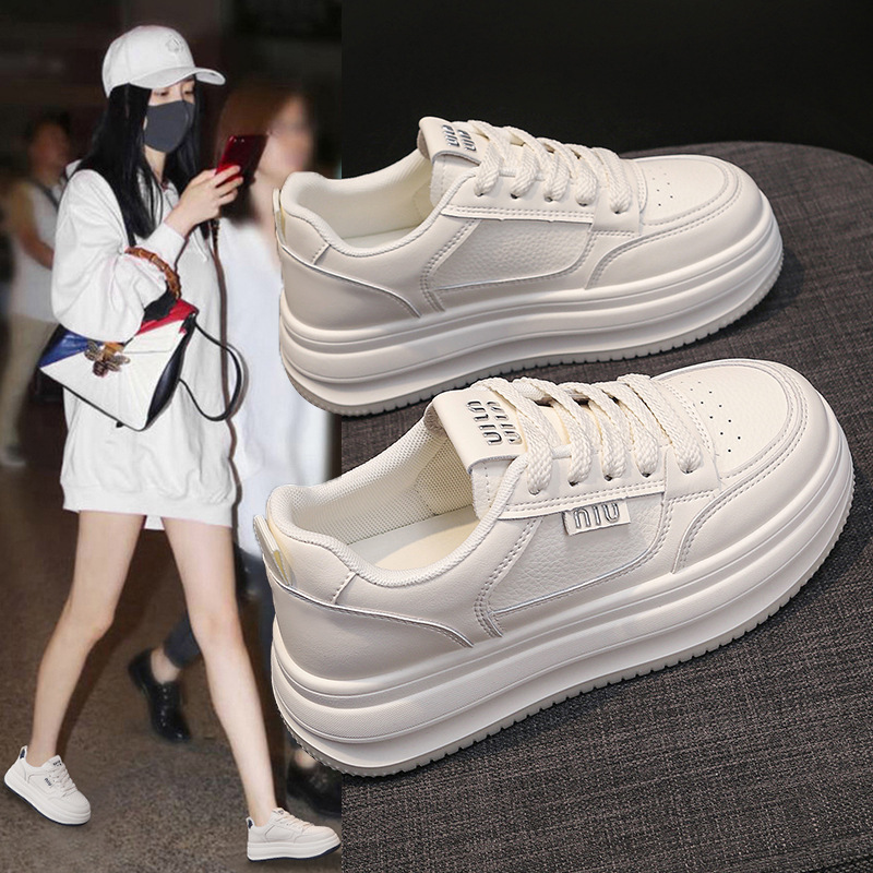 春季时尚女士休闲鞋软底不累脚高级感小白鞋小众板鞋|undefined