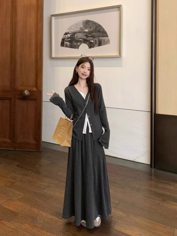 秋季穿搭假两件一整套高级感V领黑色针织高腰连衣裙子女时尚套装|undefined