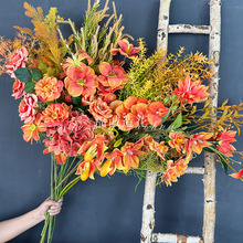 2026年新款橘色系仿真花秋色系婚庆花材玫瑰百合橱窗场景插花婚礼