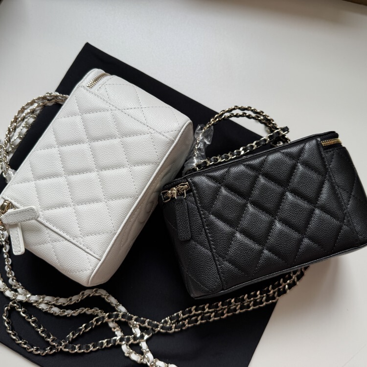 Small Chanel-Style Quilted Caviar-Patterned Leather Handbag with Chain, Lunchbox Bag with Cross Metal Handle, Small Square Bag, Makeup Bag for Women Small Chanel-Style Quilted Caviar-Patterned Leather Handbag with Chain, Lunchbox Bag with Cross Metal Handle, Small Square Bag, Makeup Bag for Women