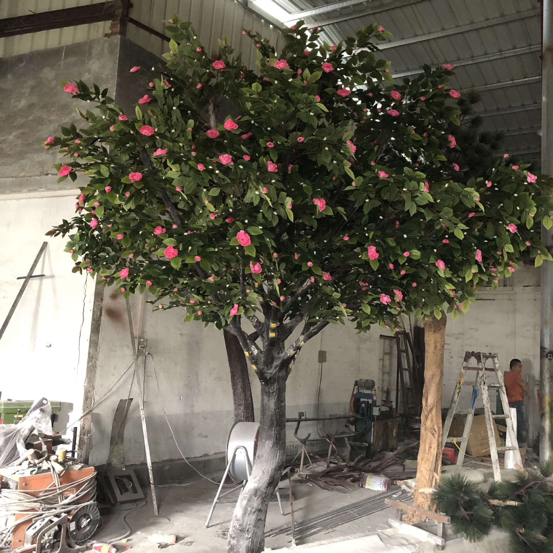 Jardinería Simulación de paisaje Árbol de camelia Hotel Centro comercial Decoración de piso Paisaje Simulación artificial Árbol de camelia grande