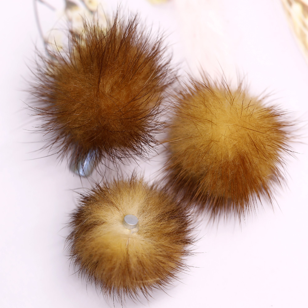 Imán desmontable Bola de Pelo uñas joyería Internet celebridad nuevo invierno visón terciopelo linda chica corazón decorativo hebilla magnética