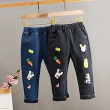 �ﶬ�¿�Ůͯһ�w�ӽqţ��ѝ�Ӷ������e�ٴ���СͯŮ����һ�w�qѝ