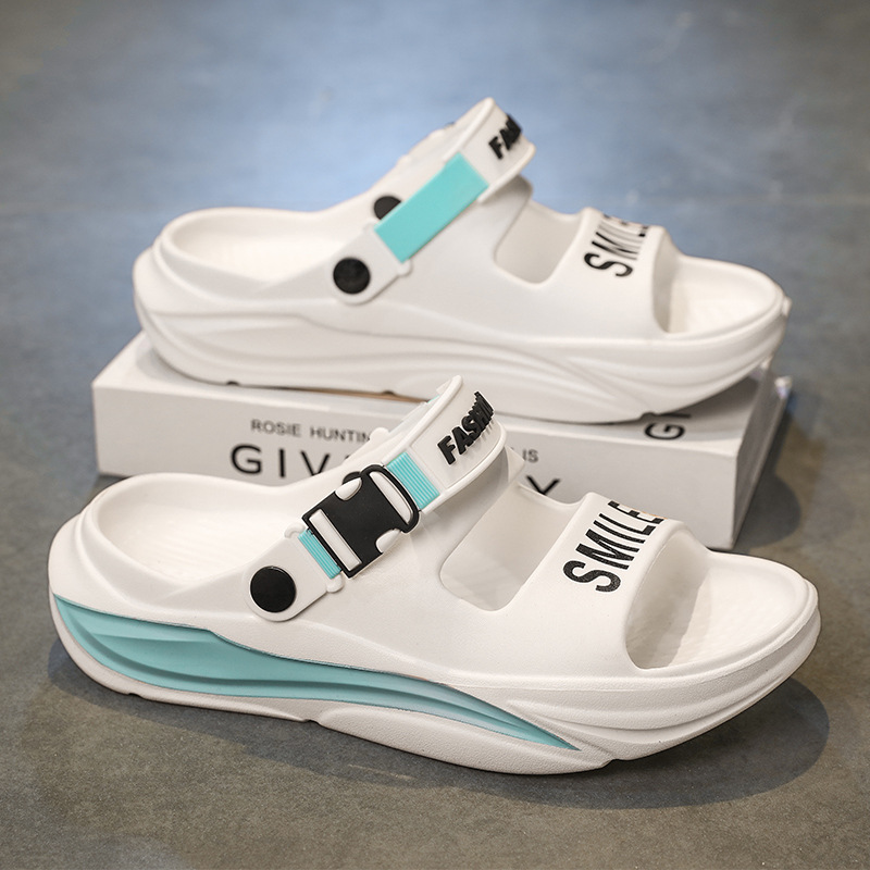 Sandalias para estudiantes masculinos y femeninos que usan al aire libre en verano