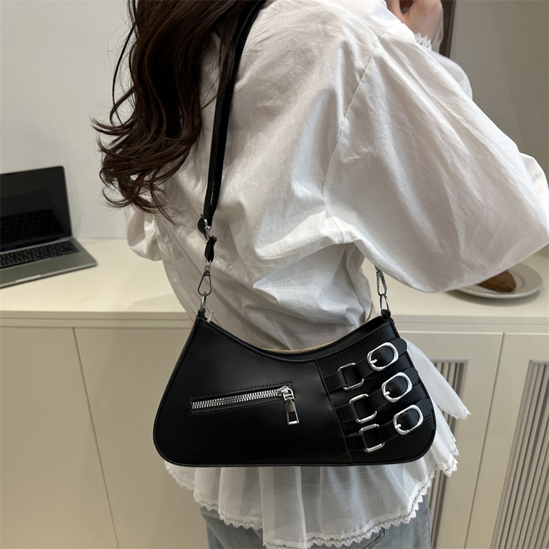 Bolso pequeño para mujeres 2025, primavera nueva moda de viaje, bolso de hombro, moda versátil, bolso de brazo de aire extranjero.