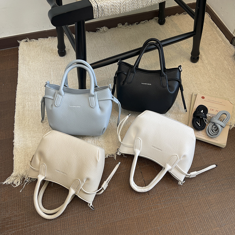 Niche Fashion Small Square Handbag for Women 2026 Spring New Style High-Quality Stylish Versatile Shoulder Crossbody Bag